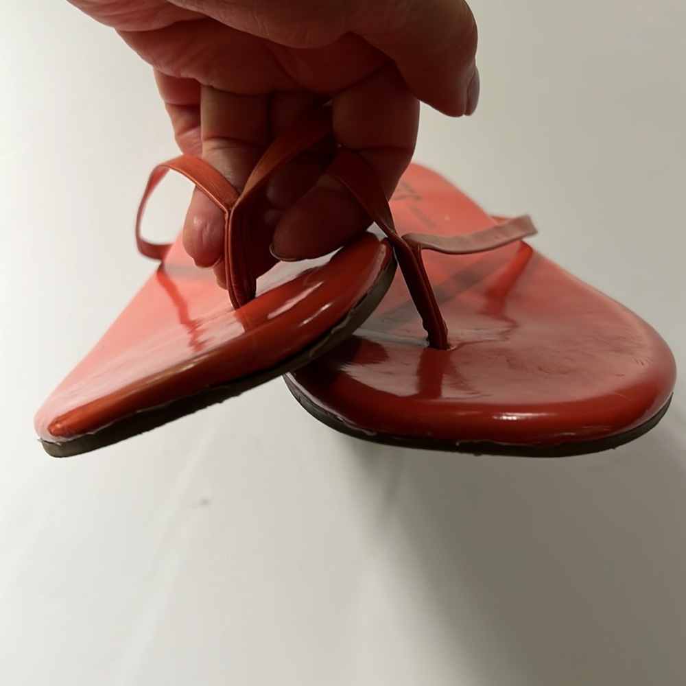 TKEES | Lipgloss Patent and Leather Sandals- Poppy - Picture 5 of 11